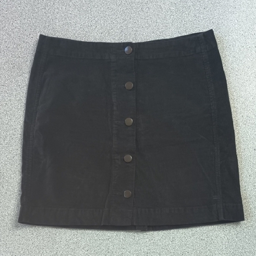 Toad&Co Black Mini Skirt with Button Detail